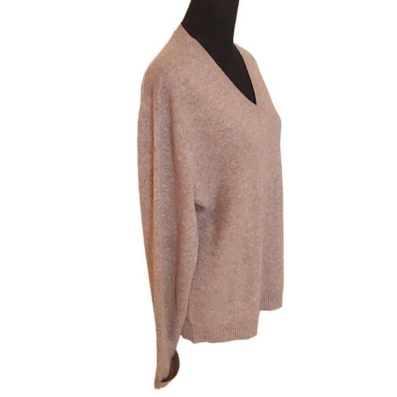 Neiman Marcus Women's Cashmere Pullover Sweater Light Gray Size Large - Picture 3 of 10